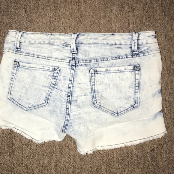 Short mini - Picture 3 of 3